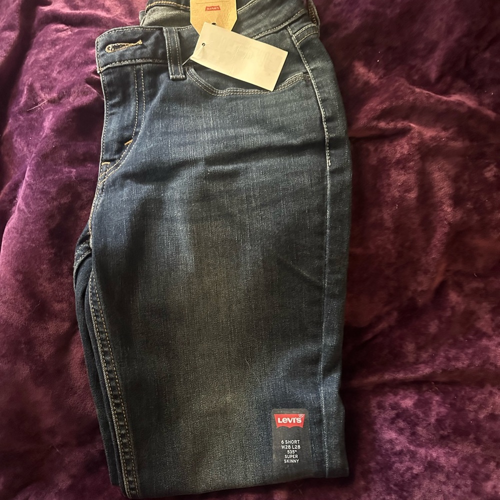 Levi's women’s  Blue Jeans